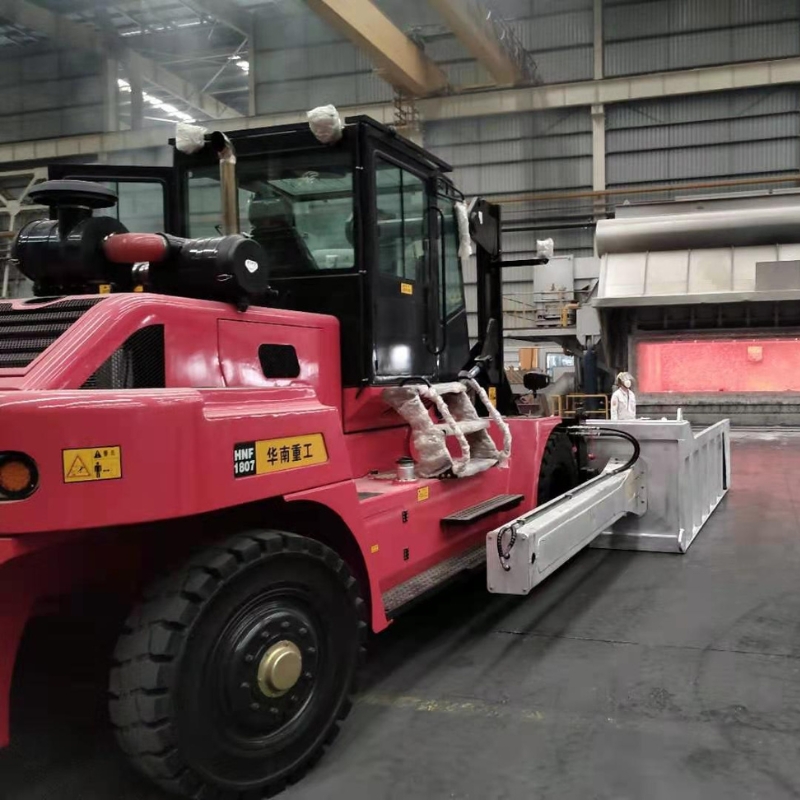 Vehículo de carga de hornos SOCMA HNYJ1505 para la industria del aluminio y fundiciones